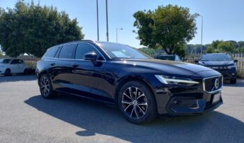 VOLVO V60 MOMENTUM 2.0 B4 HYBRID 190 CV